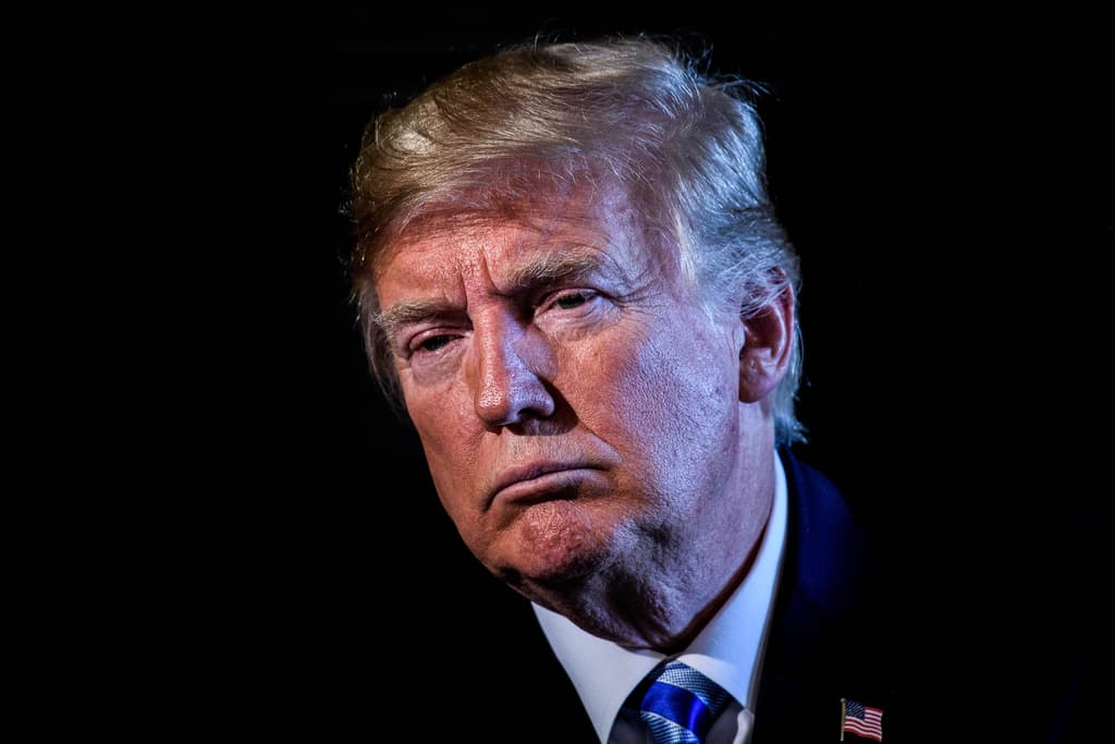 icon for Will Trump resign before 2027?